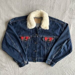 VINTAGE Levi's fur collar trucker Denim Jacket Women’s Size M Made In USA